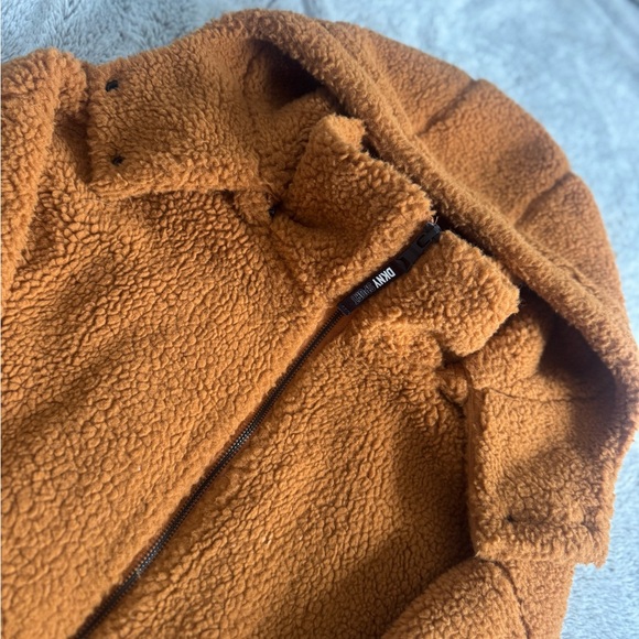 DKNY Tan Sherpa Puffer Jacket - Picture 3 of 7